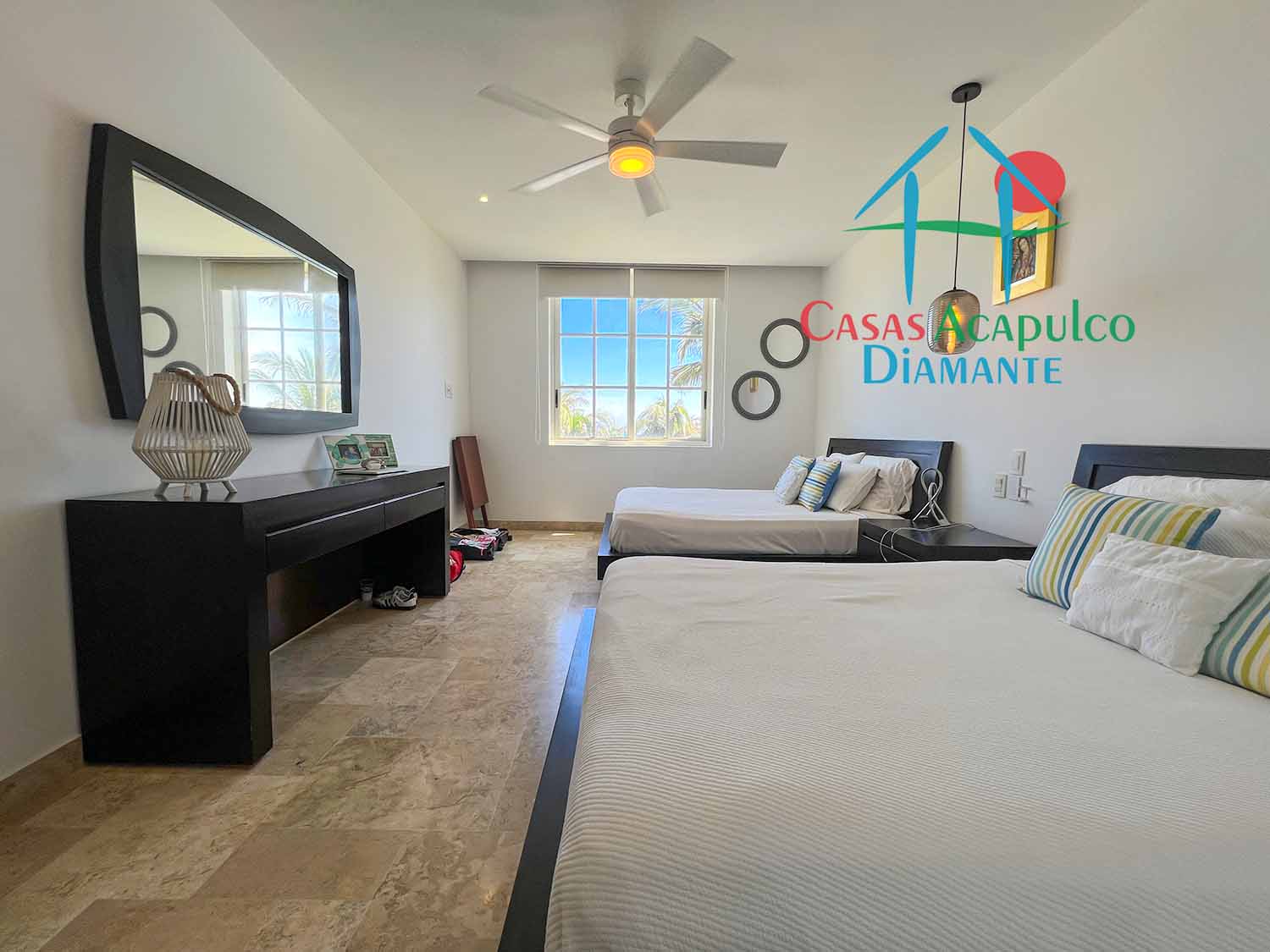 Del Mar Arena 303 - Recámara uno 2